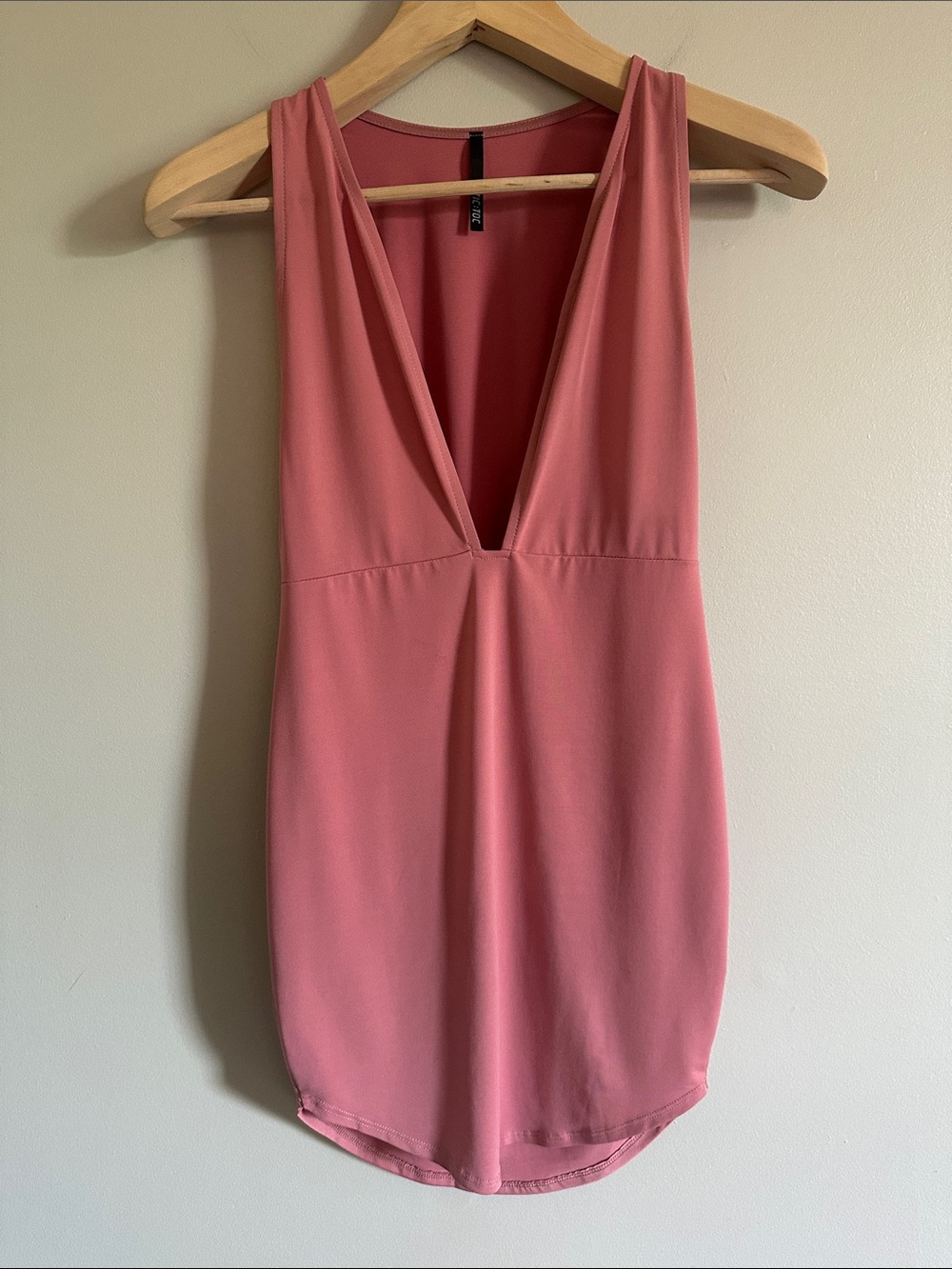 Deep V-Neckline Pink Mini Dress - Picture 9 of 10
